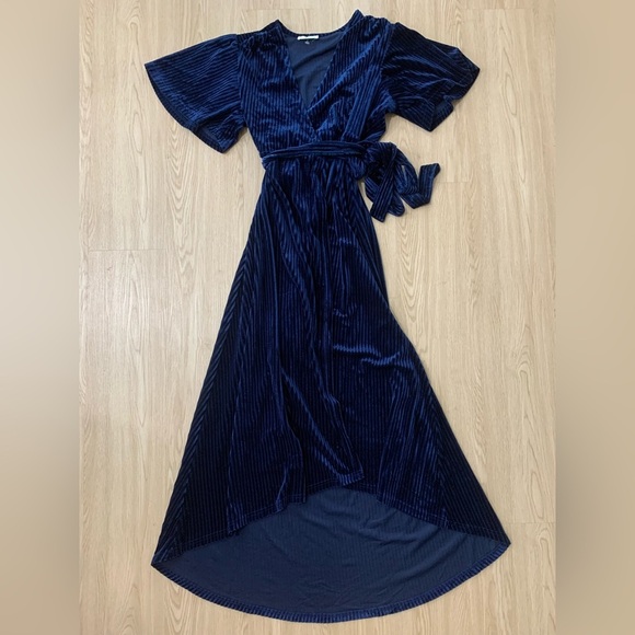 PinkBlush velvet velour wrap asymmetrical dress nwot - Picture 5 of 5